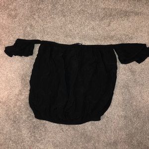 brandy off the shoulder top❤️